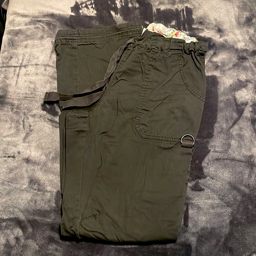 Koi Scrubs